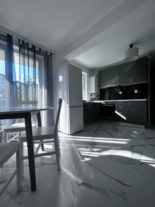 Apartament de 3 camere, cu gradina, zona Tineretului
