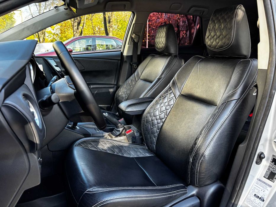 Toyota Auris Hybrid 50th Anniversary Edition/Full Piele/Carte Service