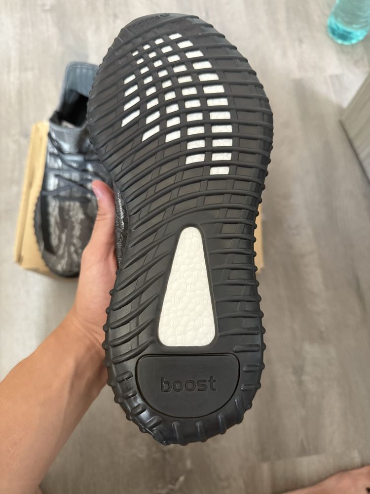 Yeezy 350 Dark salt 40-43