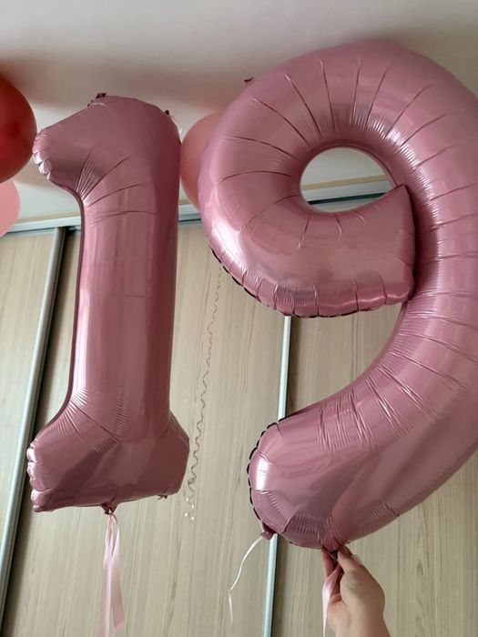 Шары цифра (19) на день рождения