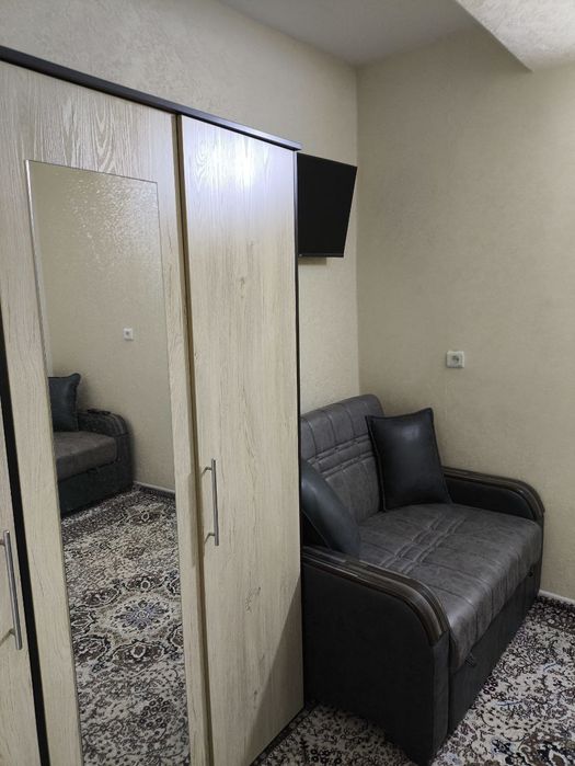 Юнусабад 19 кварталда 2 хона уй оилага ижарага берилади