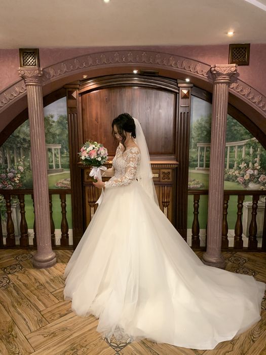 Свадебное платье