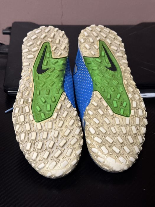 Футболни обувки Nike JR Phantom GT Academy TF – номер 36