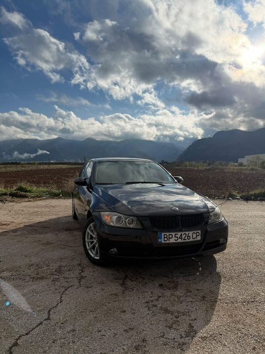 Продавам BMW e91 320d