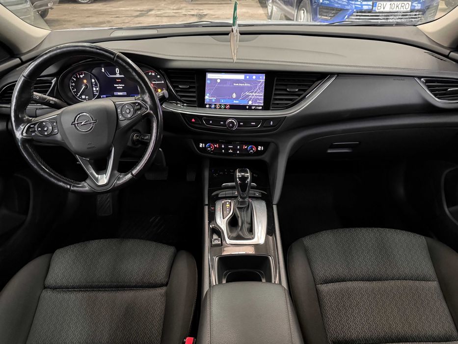 Opel Insignia avariat