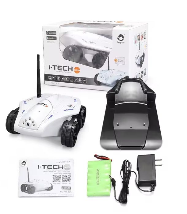 Робот танк с камера