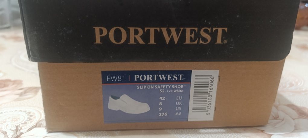 Работни обувки лесни за обуване  без връзки Portwest FW81 42 номер