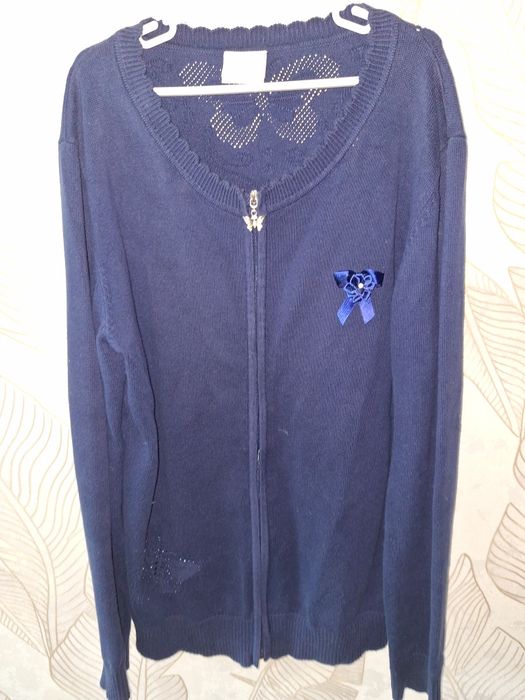 Продам кофту на девочку