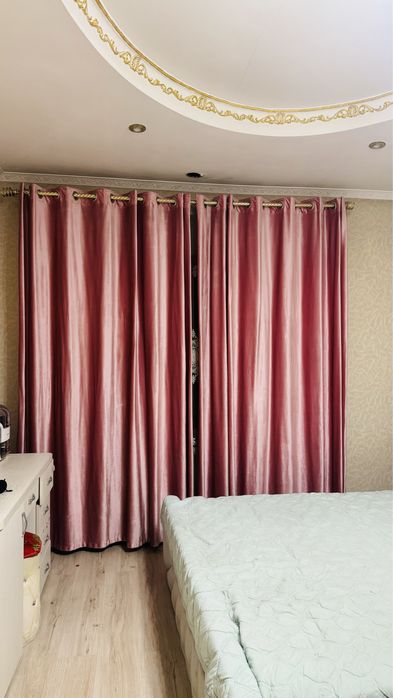 Продам ШТОРЫ . Портьеры, тюль и карниз