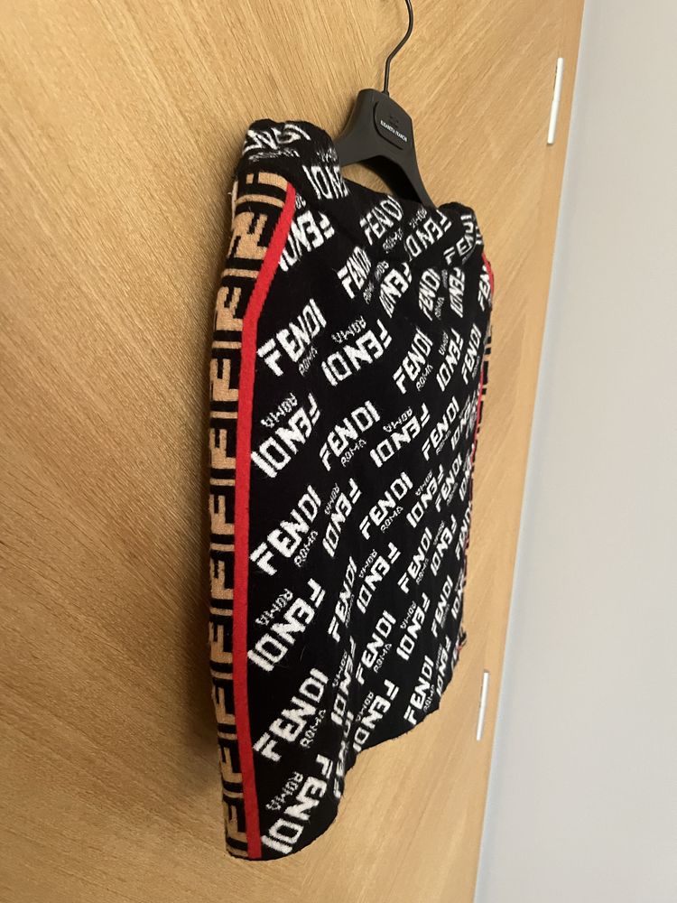 Сет пола и блуза FENDI