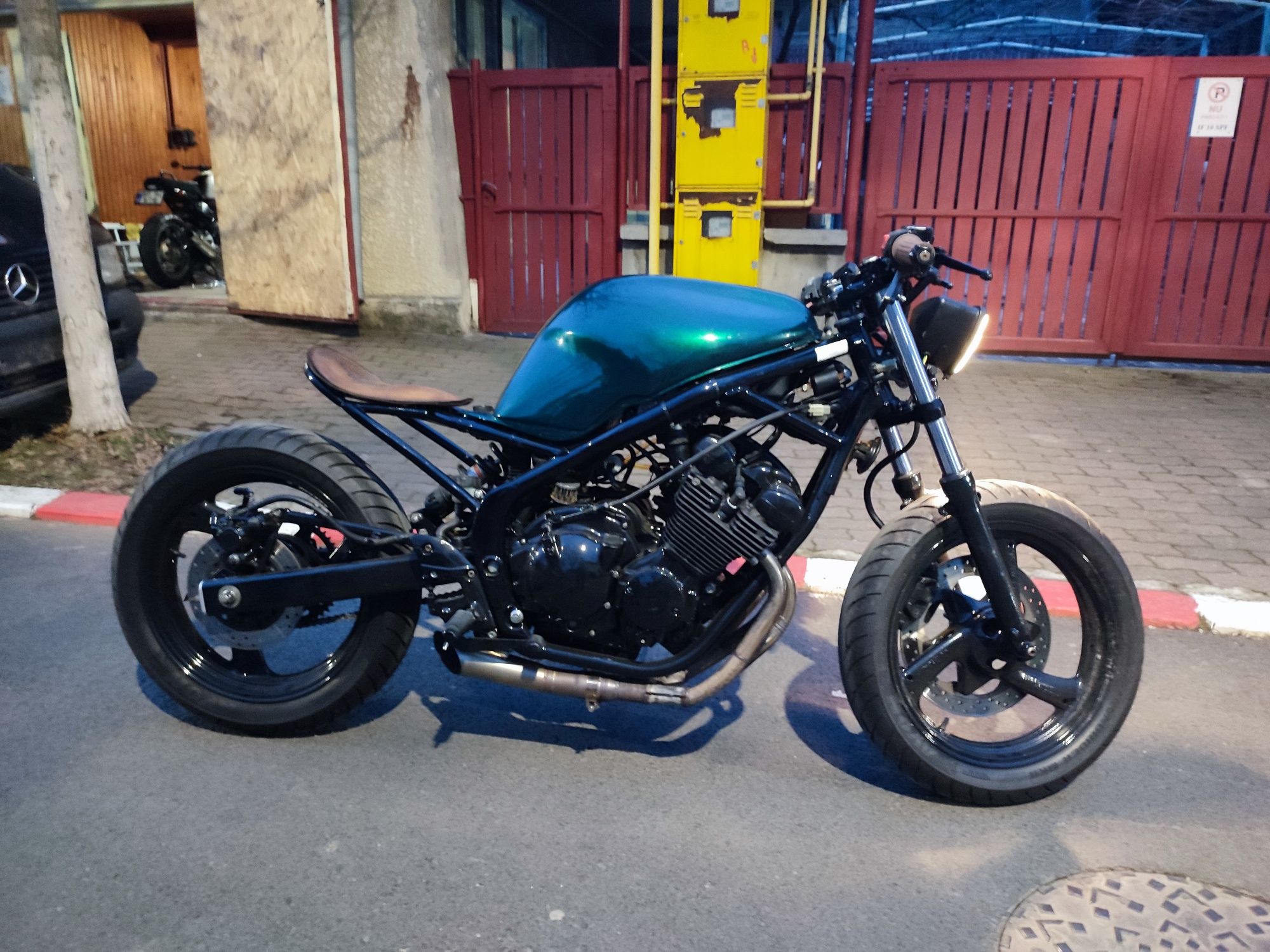 Daca îți dorești ceva UNICAT ? Yamaha xj600 ideal A2