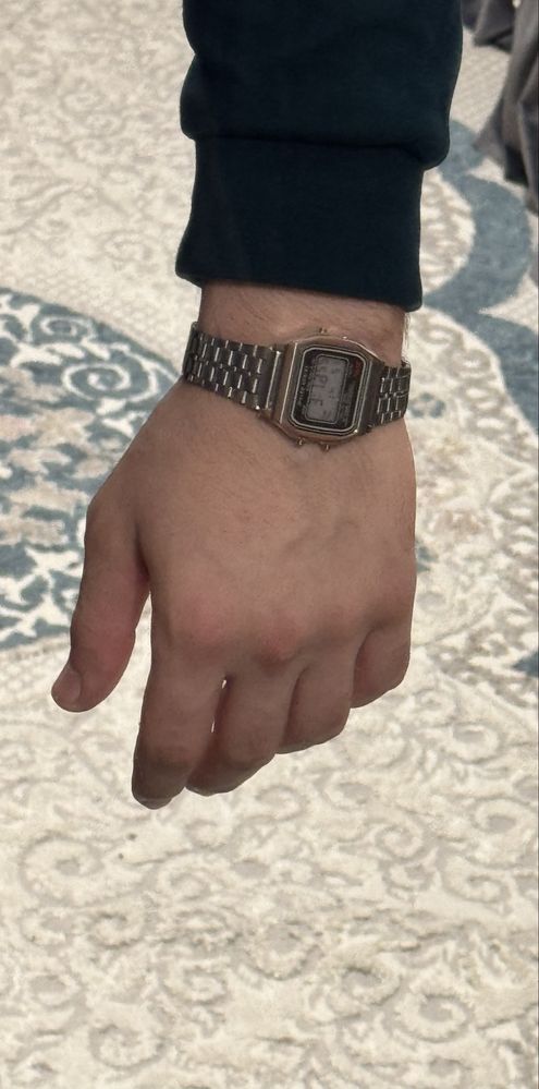 Часы Casio A16WGG-1ADF