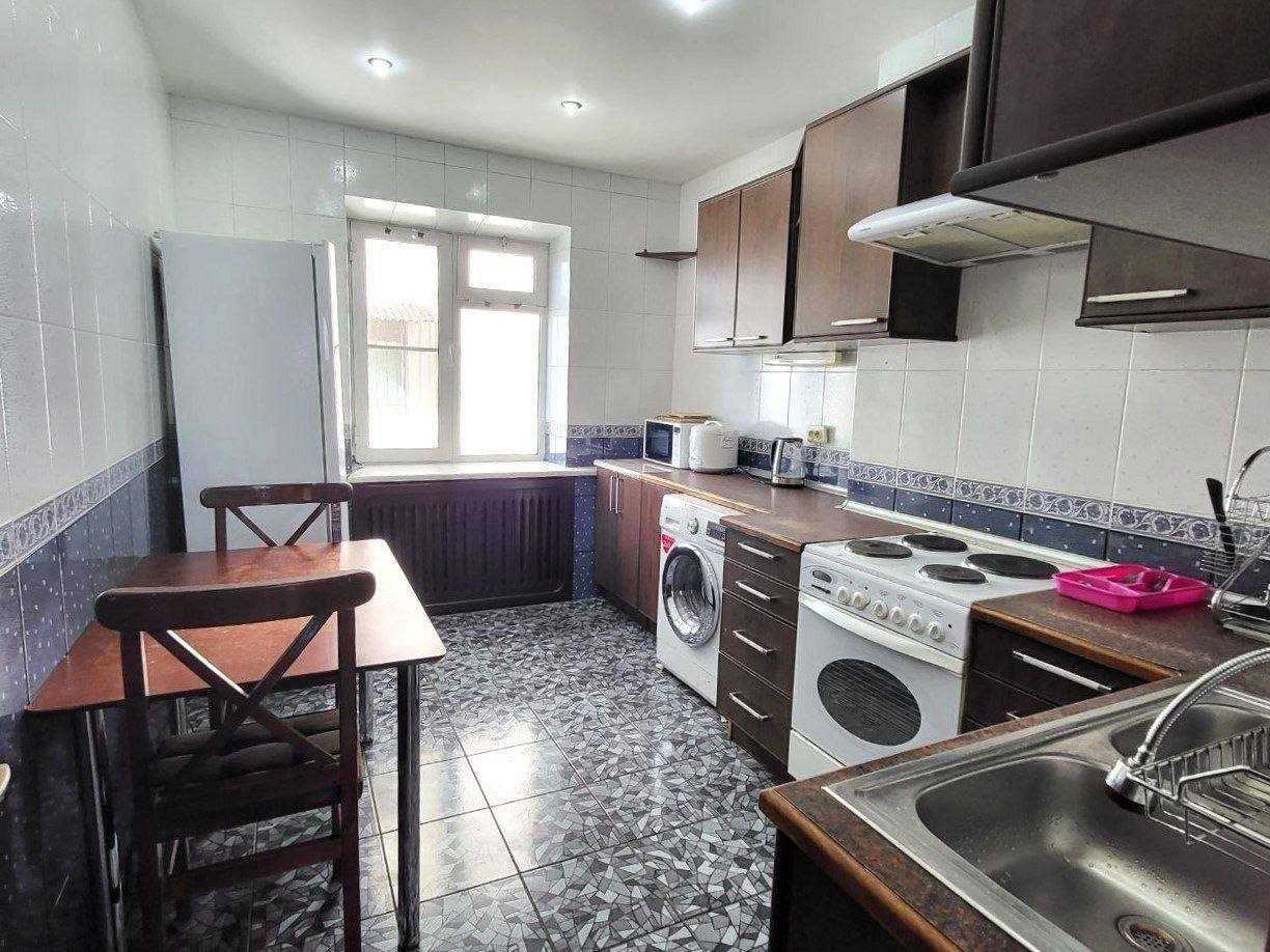 Госпитальный Капитал Банк 4-комн 8/16 96 м² ремонт меб/тех 2 лифта