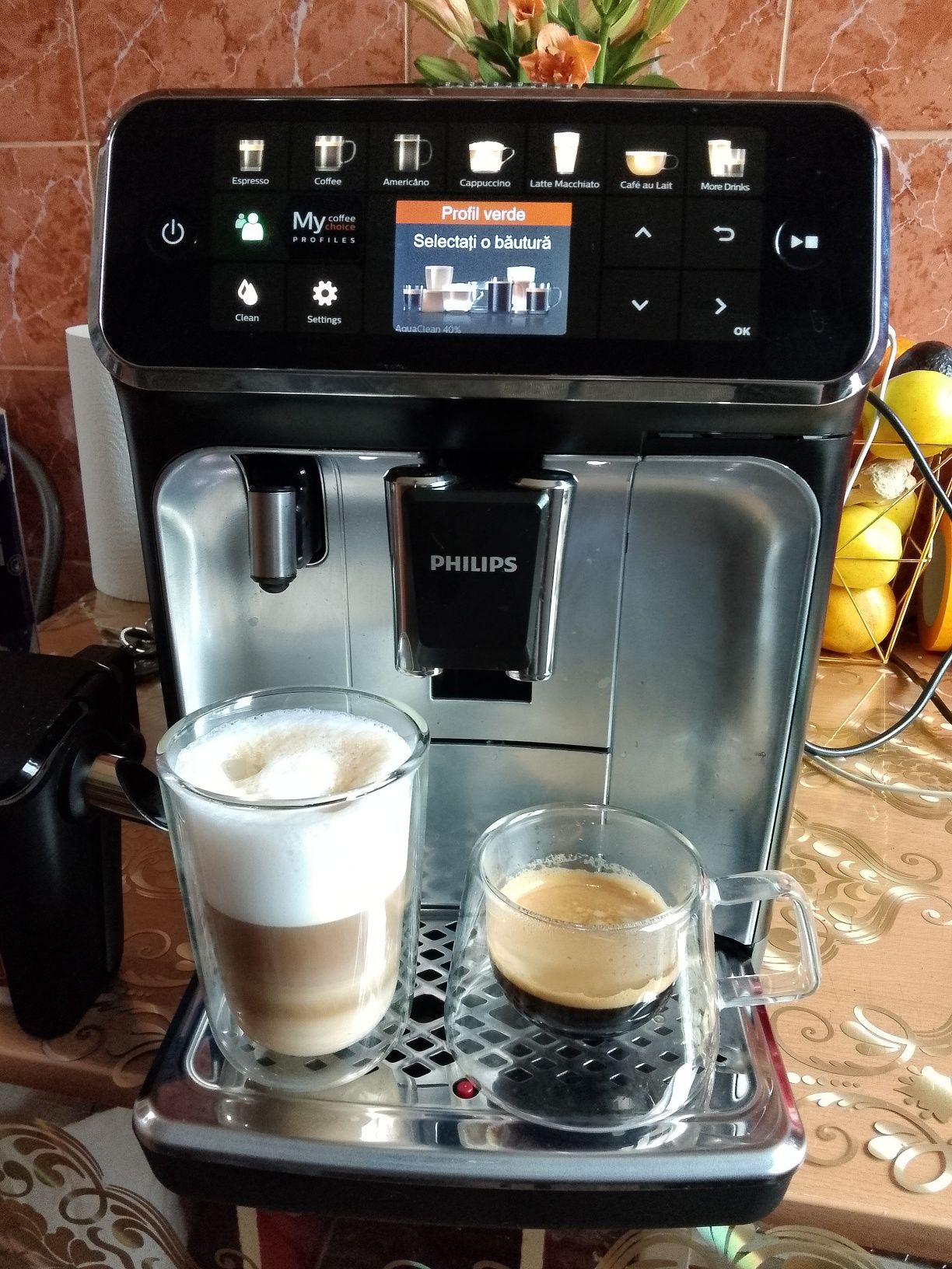 Expresor espressor Philips seria 5400 cappuccino