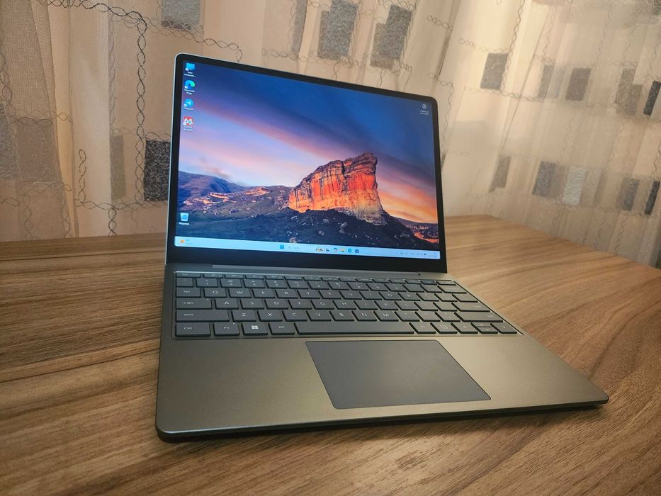 Microsoft Surface Laptop Go 3
