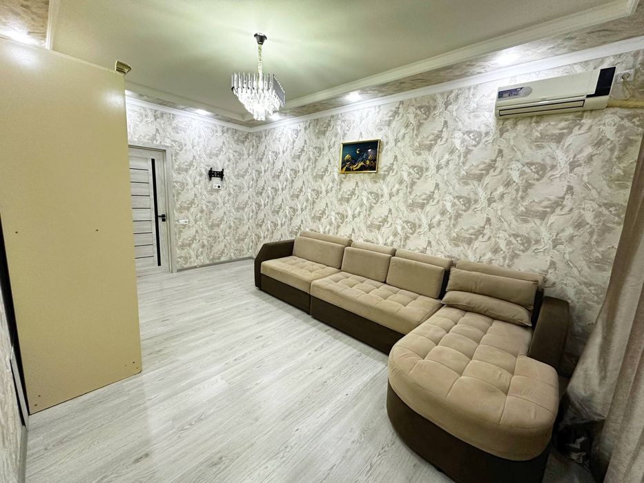 . МЕТРО М. УЛУГБЕК, Чиланзар 6 Квартал,2\2\4,Продаётся Квартира