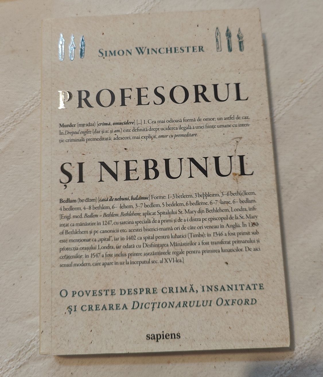 Profesorul și nebunul, Simon Winchester