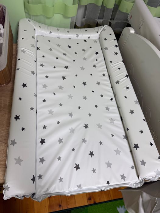 Мек повивалник за бебе