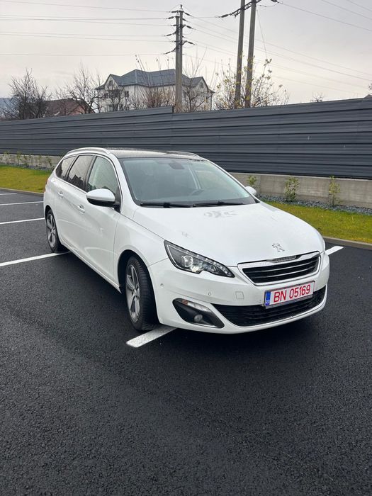 Peugeot 308, Panoramic, Alcantara, Navigatie, €6