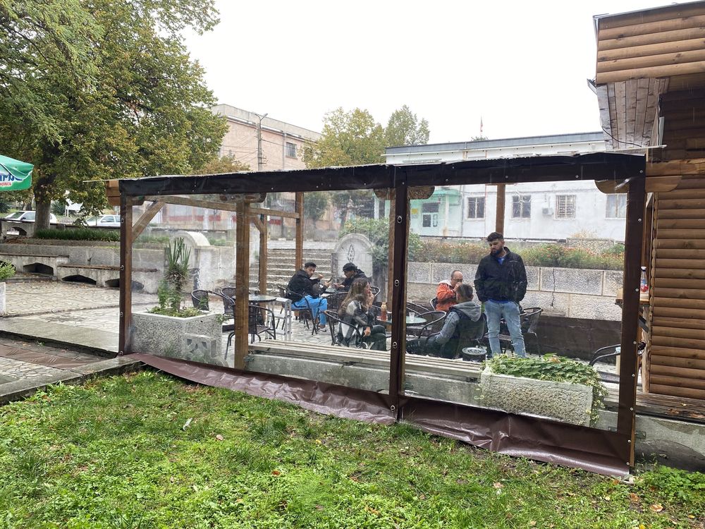 Ветроупорни завеси, тенти,  бризенти за ремаркета.