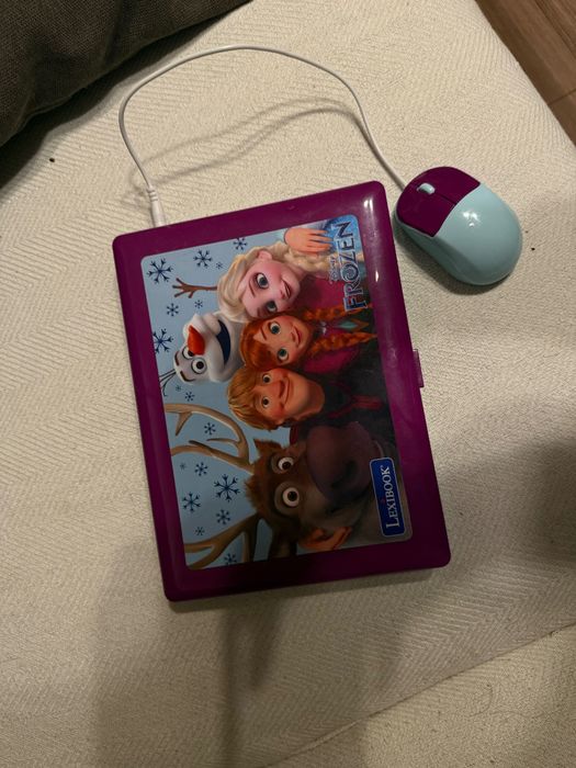 Laptop interactiv frozen