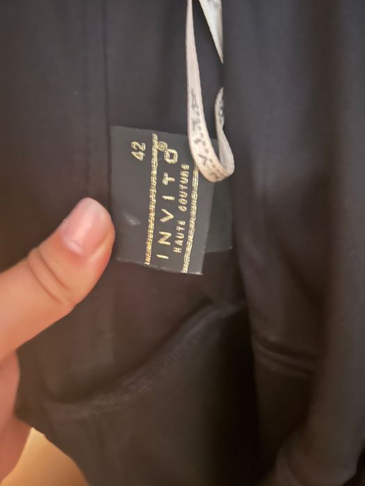 Rochita eleganta Invito