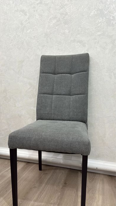 Стулья почти новые