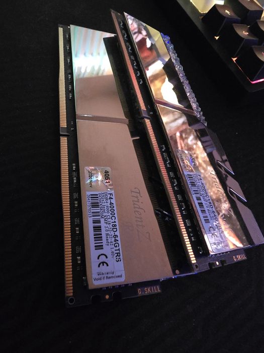 Vand memorii Gskill TridentZ Royal 64gb ddr4 2x32gb 4000 mhz