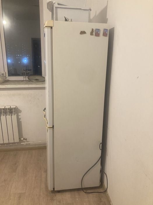 Продам холодильник срочно!