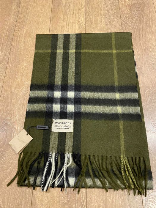 ОРИГИНАЛЕН BURBERRY Pine Green Check кашмирен шал
