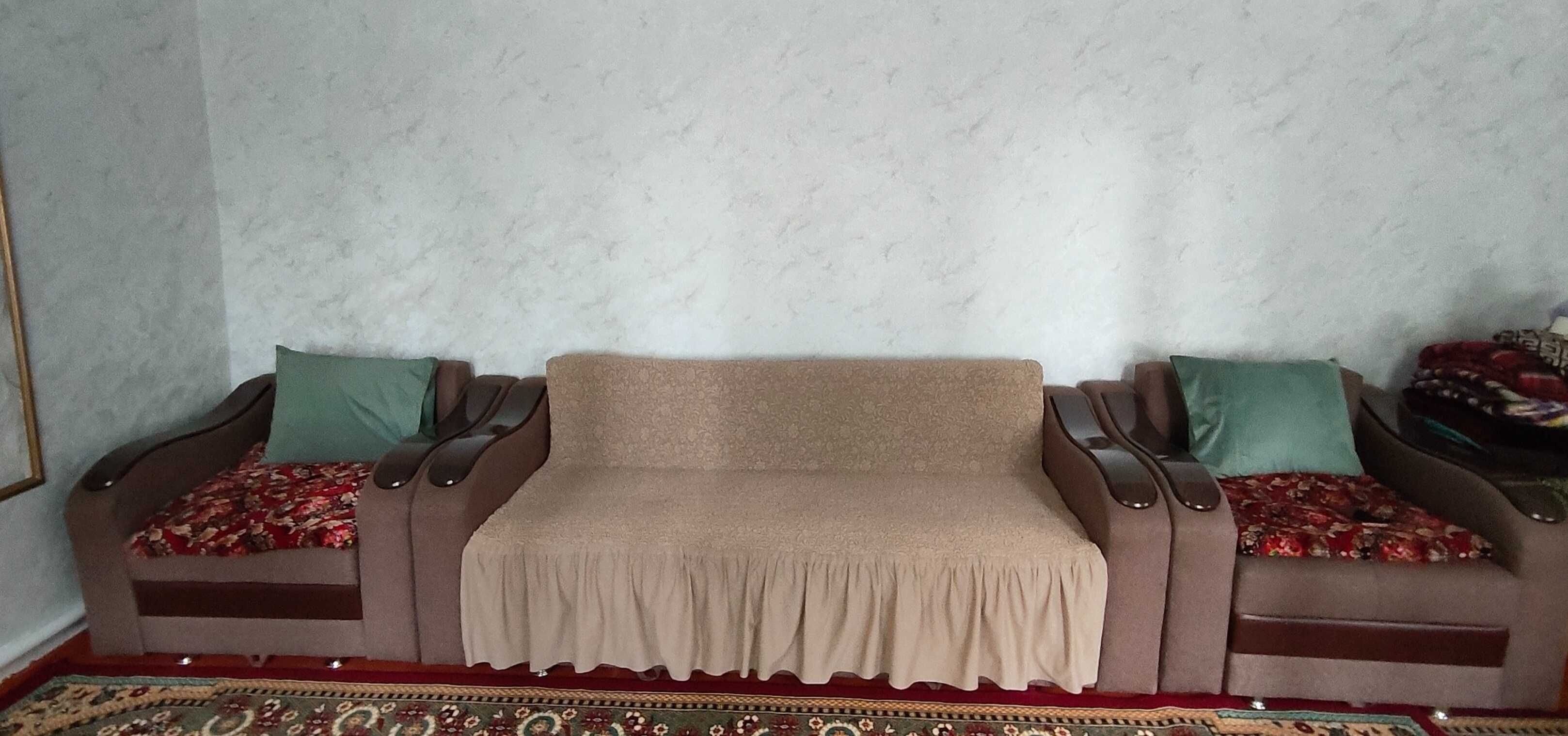 Мягкая мебель диван и кресла