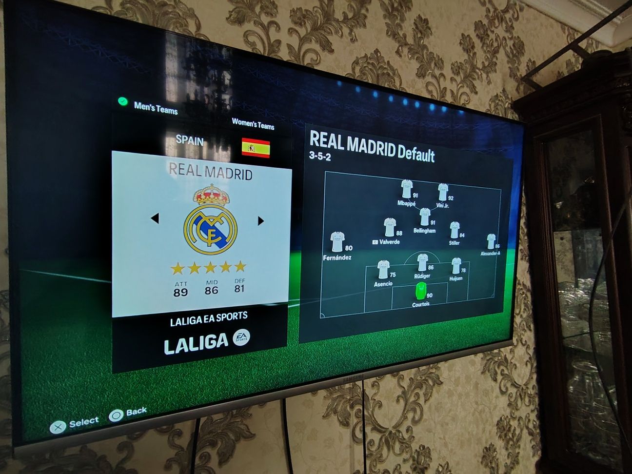 PlayStation 4 satiladi