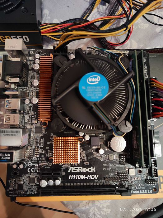 Комплект i3 6100, Asrock H110M - HDV, RAM 8GB DDR4