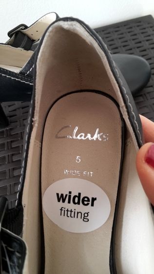 Clarks. Дамски обувки от естествена кожа.