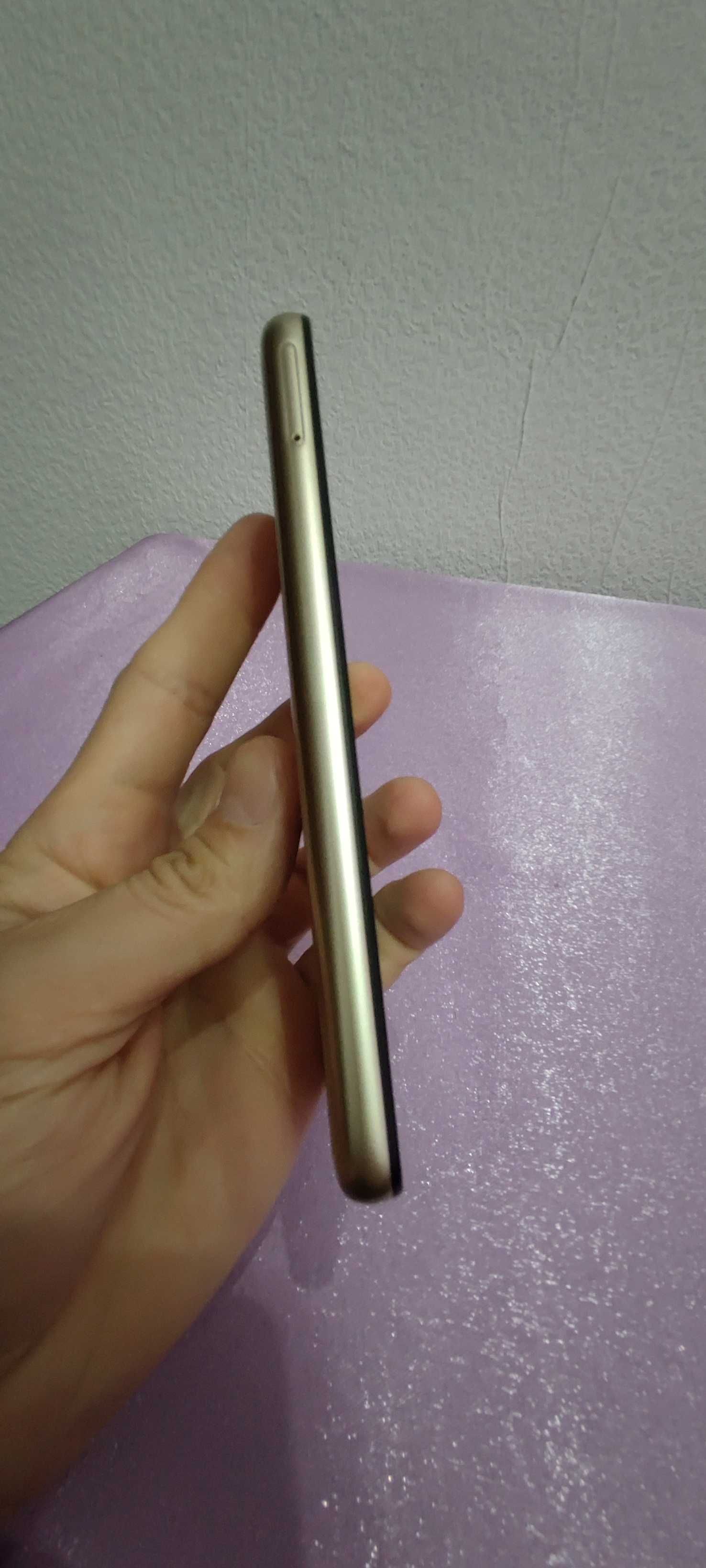 Продам телефон Redmi 7A в идеальном состоянии.