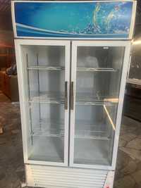 Продается 2-х дверний холодильник