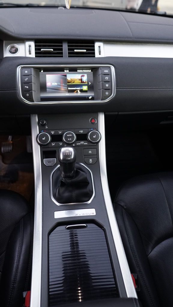 Range Rover Evoque R line