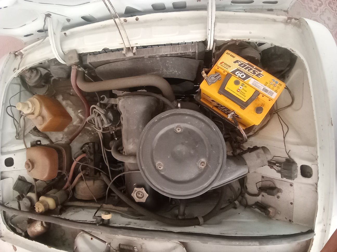 Lada 2106 2 yildan beri yotbdi