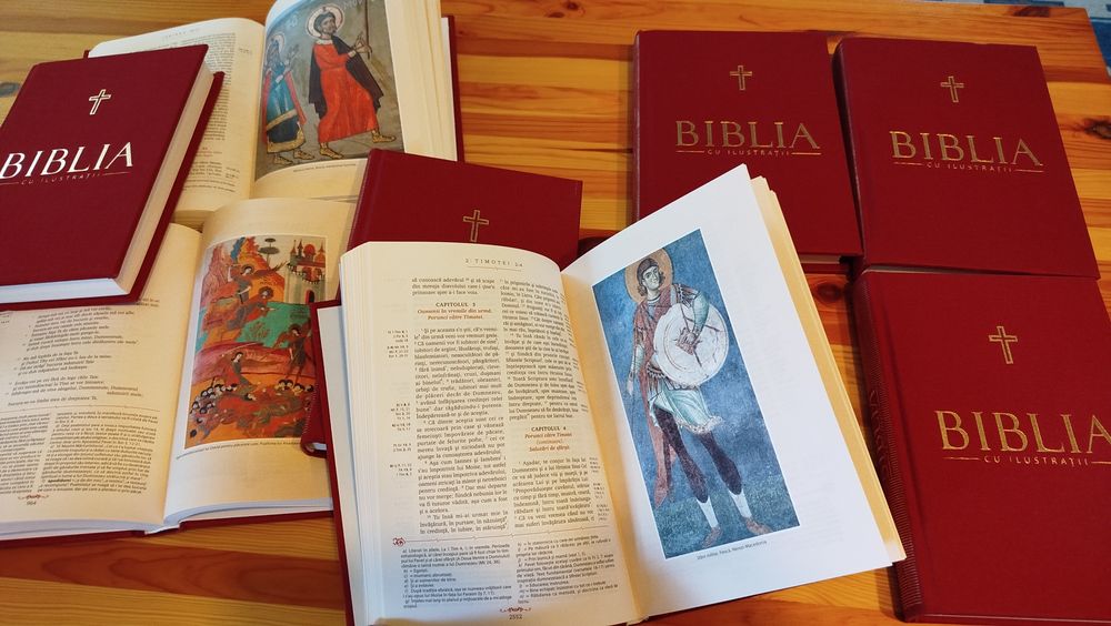 Biblia în 8 volume ilustrate, de colecție.