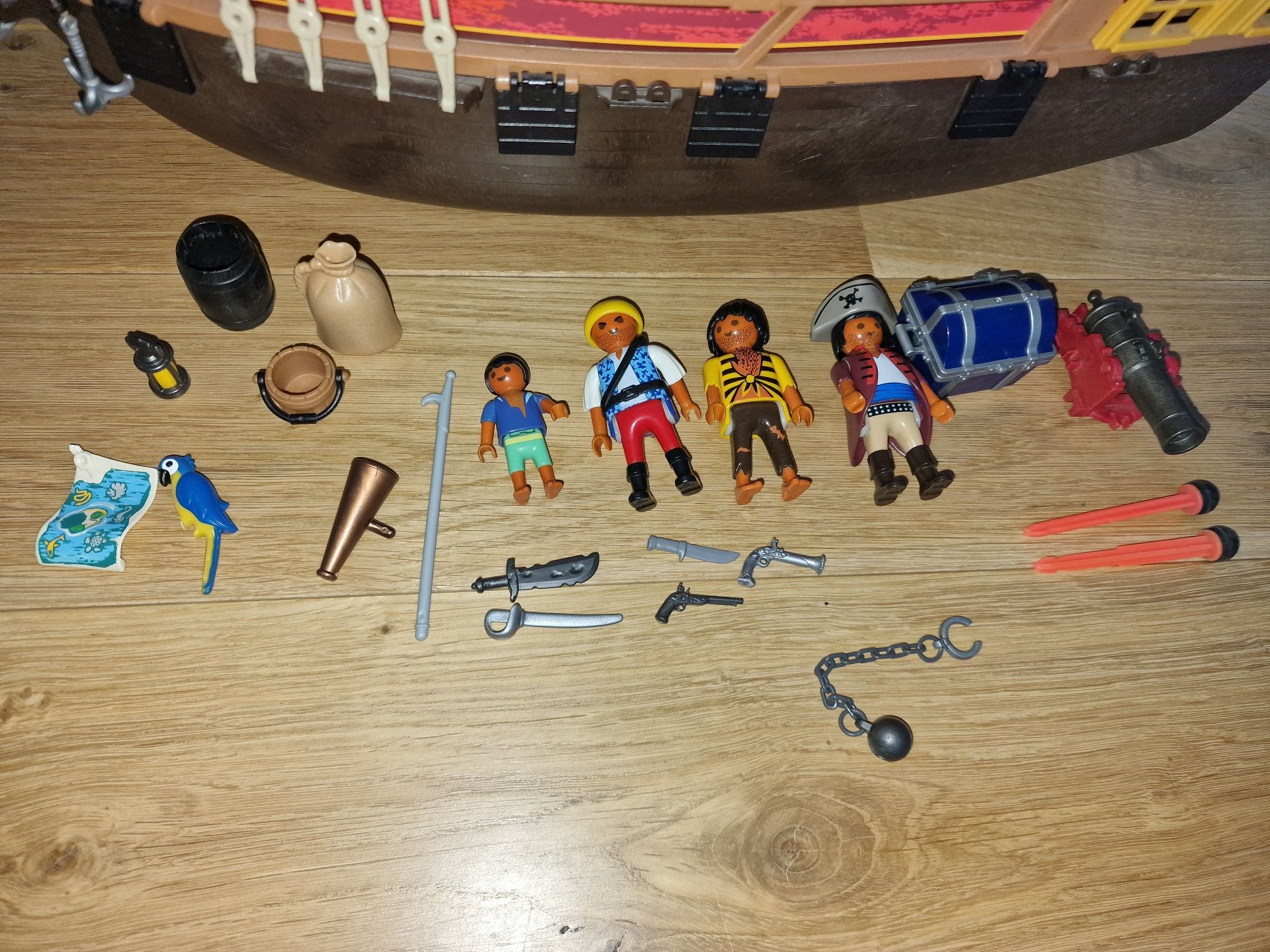 Playmobil пиратски кораб - голям