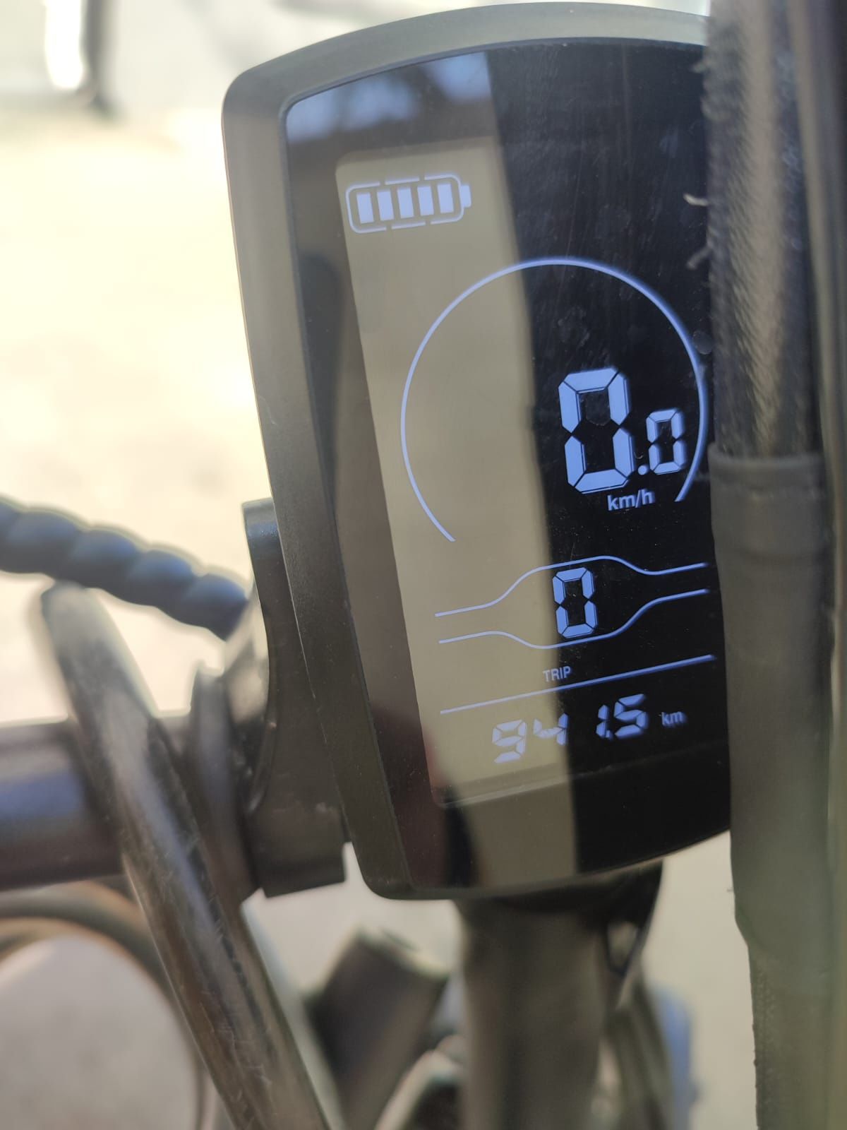Vând bicicletă electrică ULZOMO