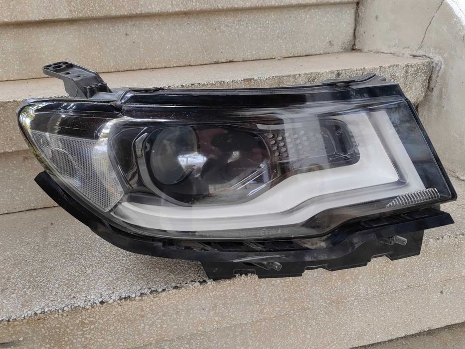 Фарове Jeep Compass ляв десен / Фар Compass халогенни Оригинални