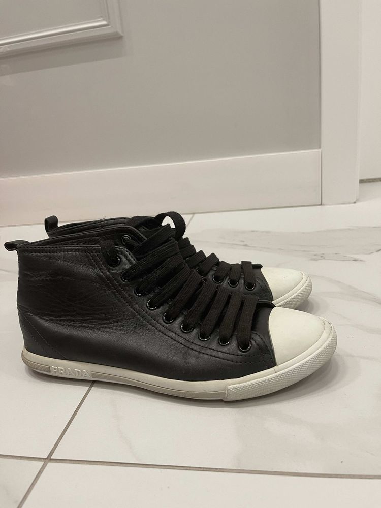 Prada Кожени кецове