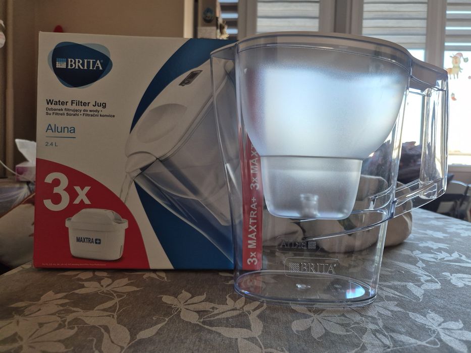 Филтрираща кана Brita Aluna 2.4l