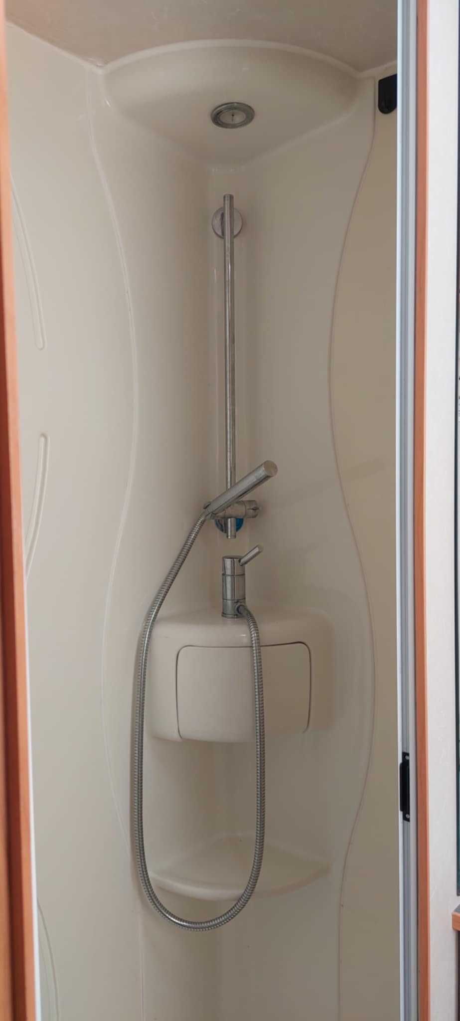 Кемпер Adria Coral 660- под наем