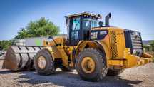 Челен товарач CAT 962K 2015
