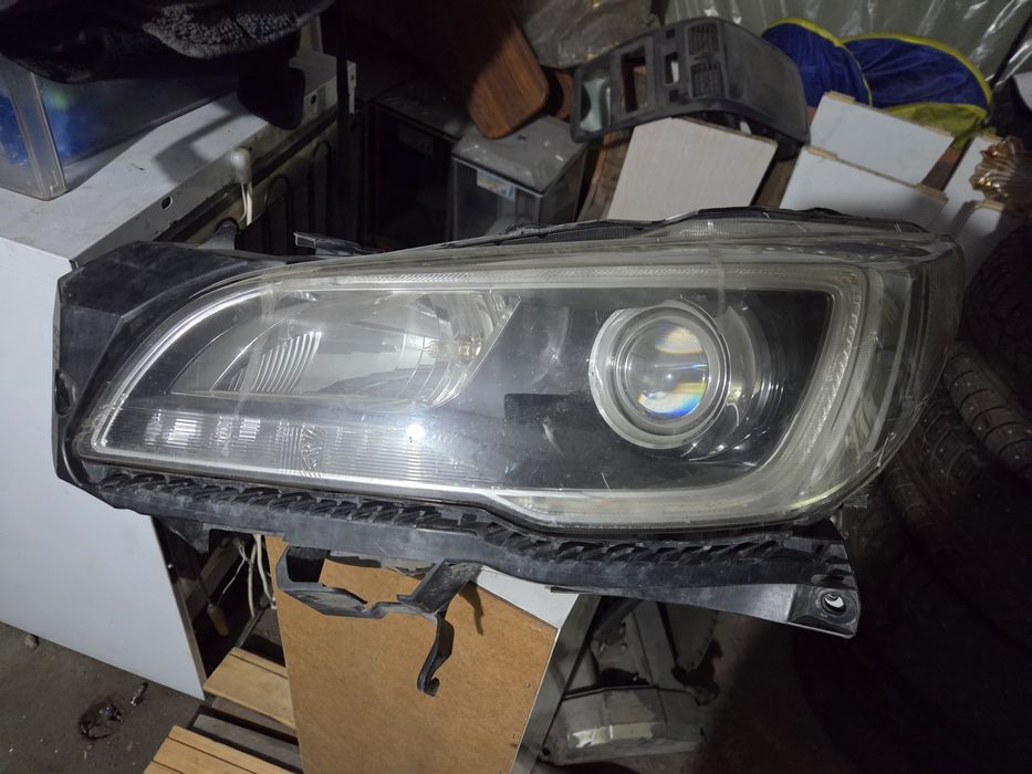 Фара стекло субару Subaru