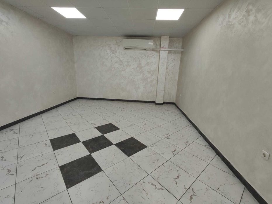 Дава се под наем Магазин в Велико Търново, Център - 100 кв.м за 510 € - Снимка #4