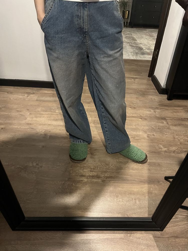 Джинсы Pull and bear