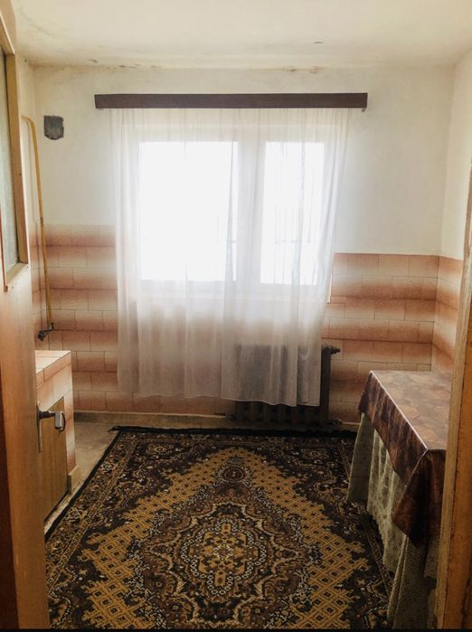 De vanzare Apartament 3 camere in Scornicesti.